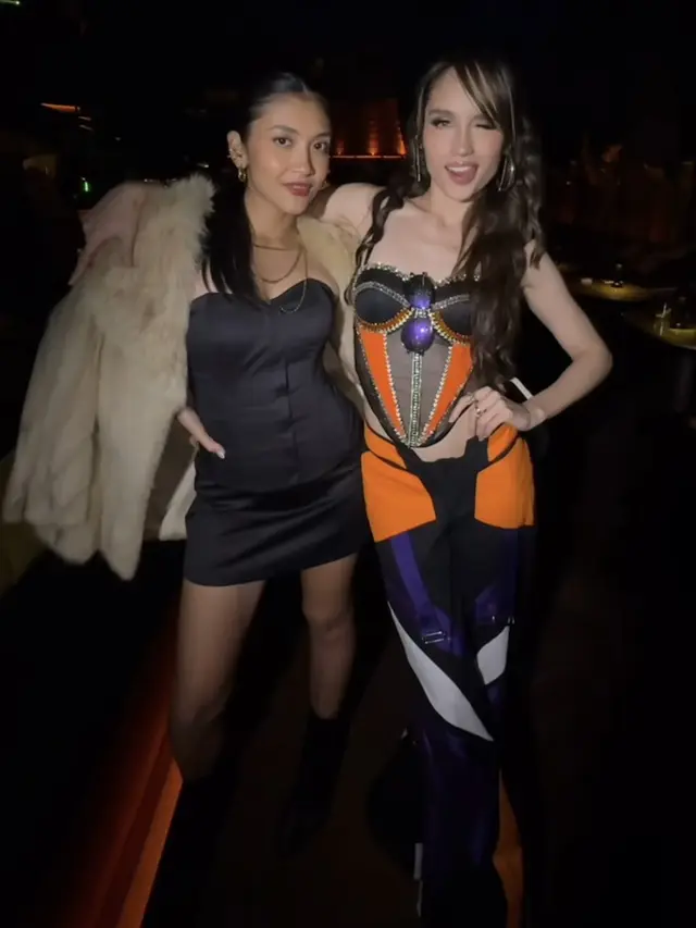 Sederet Gaya Artis Hadir di Pesta Ulang Tahun Cinta Laura ke-32.