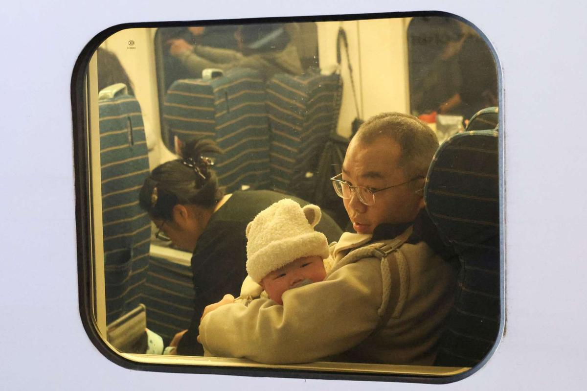 Mudik Imlek 2025 di China Tembus 9 Miliar Perjalanan