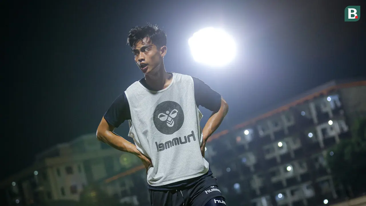 Foto: Pratama Arhan Urung Main saat Suwon FC Jajal Bhayangkara FC di Laga Uji Coba