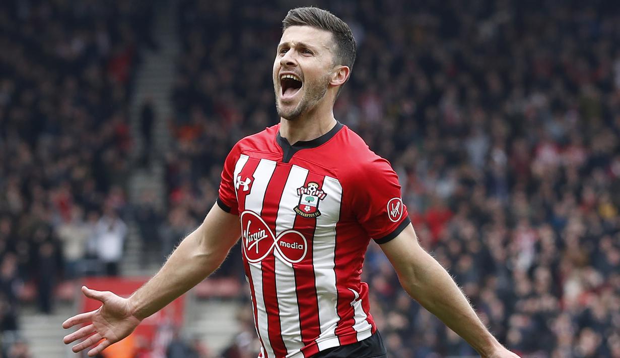 Shane Long (Southampton) - Shane Long telah memecahkan rekor sebagai pencetak gol tercepat dalam sejarah Premier League. Striker 33 tahun ini berhasil menjebol gawang Watford hanya dalam waktu 7,69 detik pada April 2019. (AFP/Adrian Dennis)