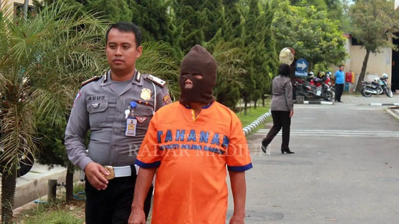Sopir Bus Terguling yang Tewaskan Ibu dan Anak Jadi Tersangka