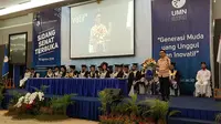 (Foto: Dok. UMN) Sidang Senat Terbuka-Kuliah Perdana Universitas Multimedia Nusantara tahun ini mengundang alumni terbaik yakni Ananda Wongso sebagai pembicara.