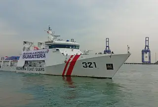 Kapal patroli milik Bakamla bergerak ke Aceh. (Liputan6.com/Ajang Nurdin)