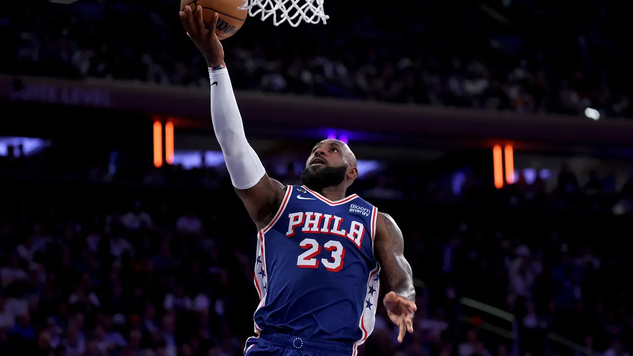 LeBron James debut bersama Sixers di NBA 2026/2027