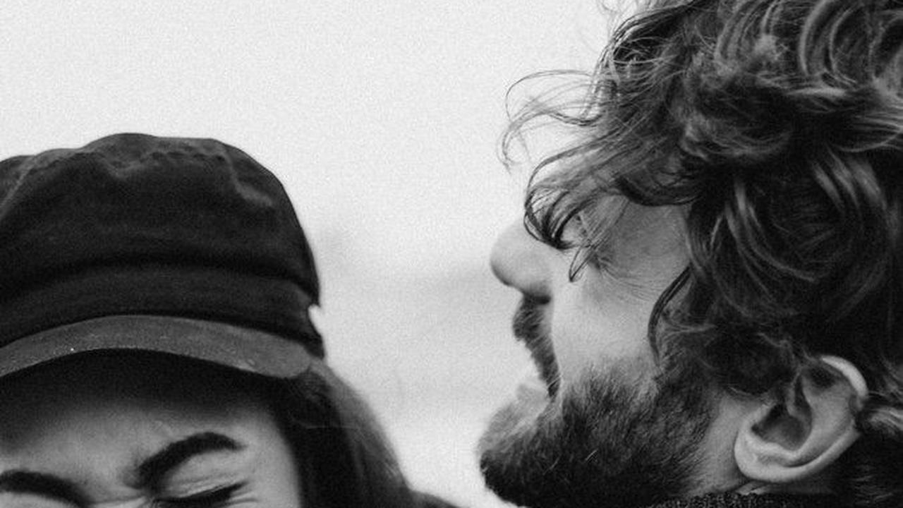 90 Tebakan Lucu Romantis buat Pasangan, Manis Menggelitik