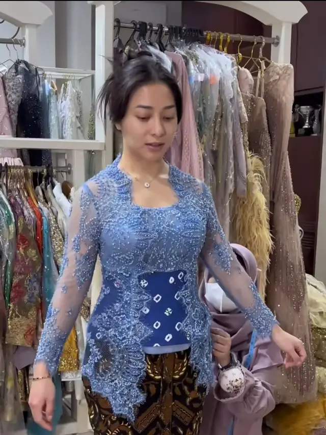 Nikita Willy Pakai Kebaya