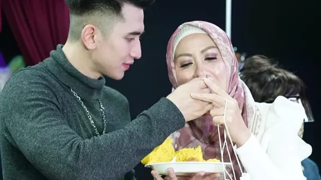 7 Momen Perayaan Ulang Tahun Verrel Bramasta ke-24, Febby Rastanty Jadi Sorotan