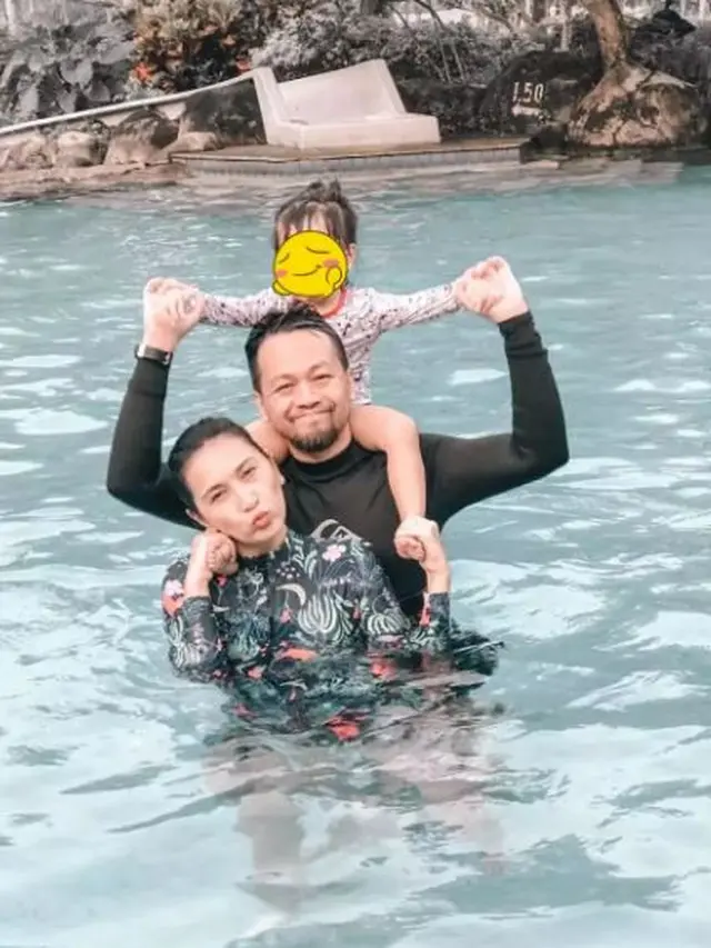 Jennifer Arnelita bersama pasangan (Instagram/@jenniferarnelita)