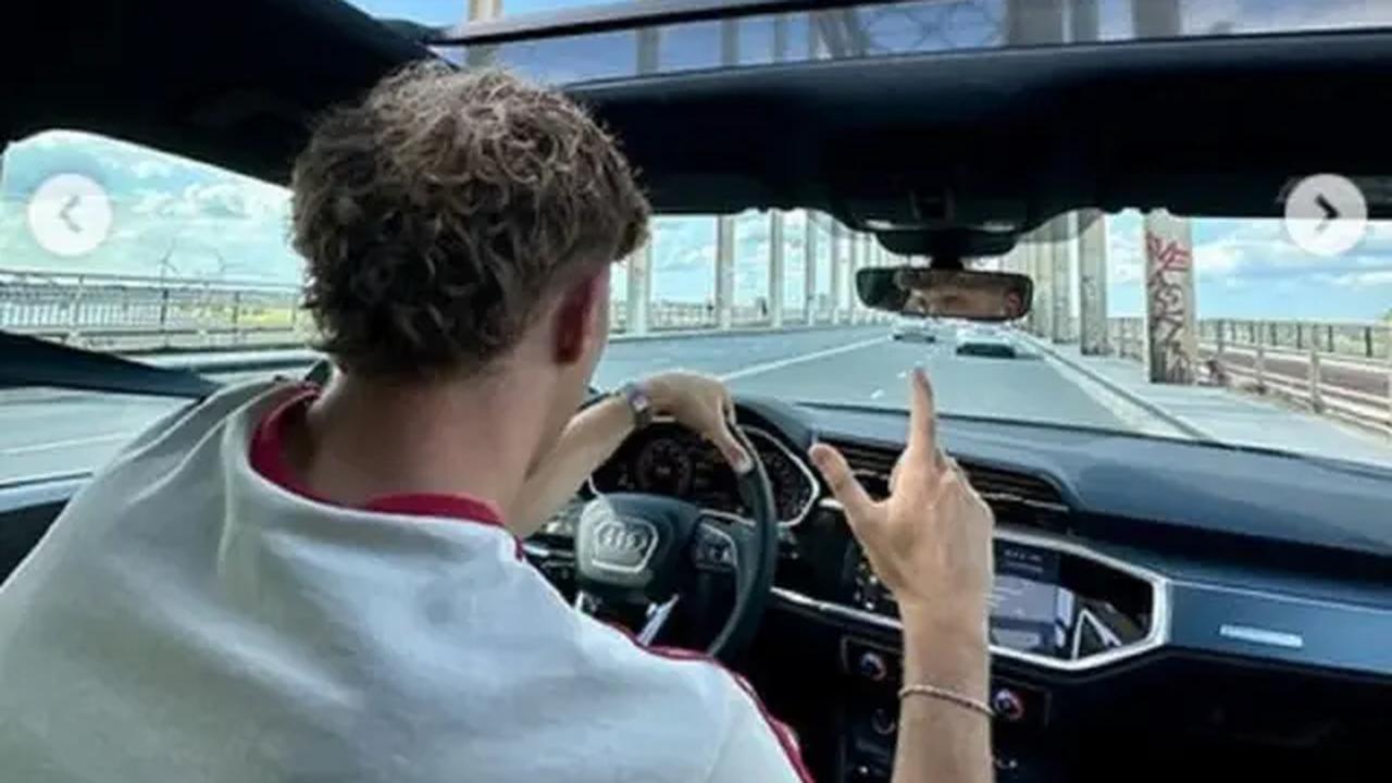 Mengintip Selera Mobil Keren Striker Timnas Indonesia Ole Romeny (instagram @oleromeny)