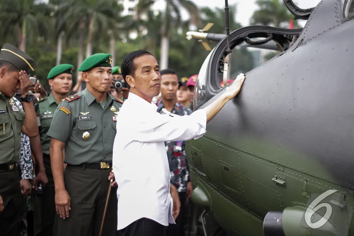 Kunjungan Jokowi di Pameran Alutsista TNI