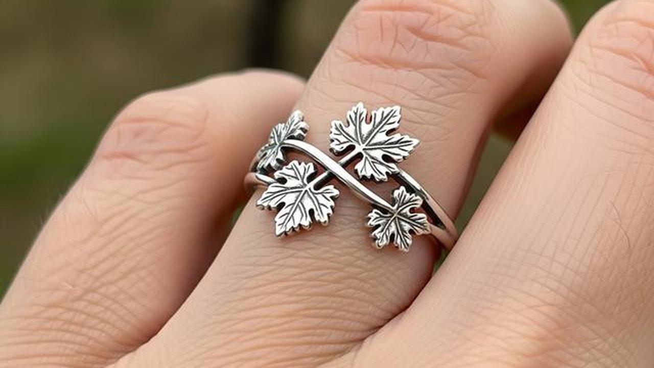 7 Cincin Model Daun Anggur  yang Cantik dan Estetik untuk Koleksi Perhiasanmu di 2025