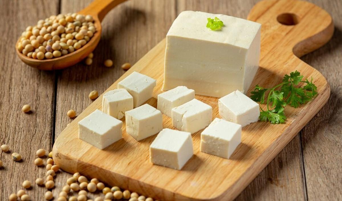 2.&nbsp;Tahu: Sahabat Sehari-Hari dengan Protein Cukup