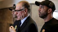 Ketua Olimpiade Nasional Brasil, Carlos Arthur Nuzman, diciduk pihak kepolisian setelah terkena kasus dugaan suap saat pemilihan Rio de Janeiro sebagai tuan rumah Olimpiade 2016. (Reuters/Bruno Kelly)