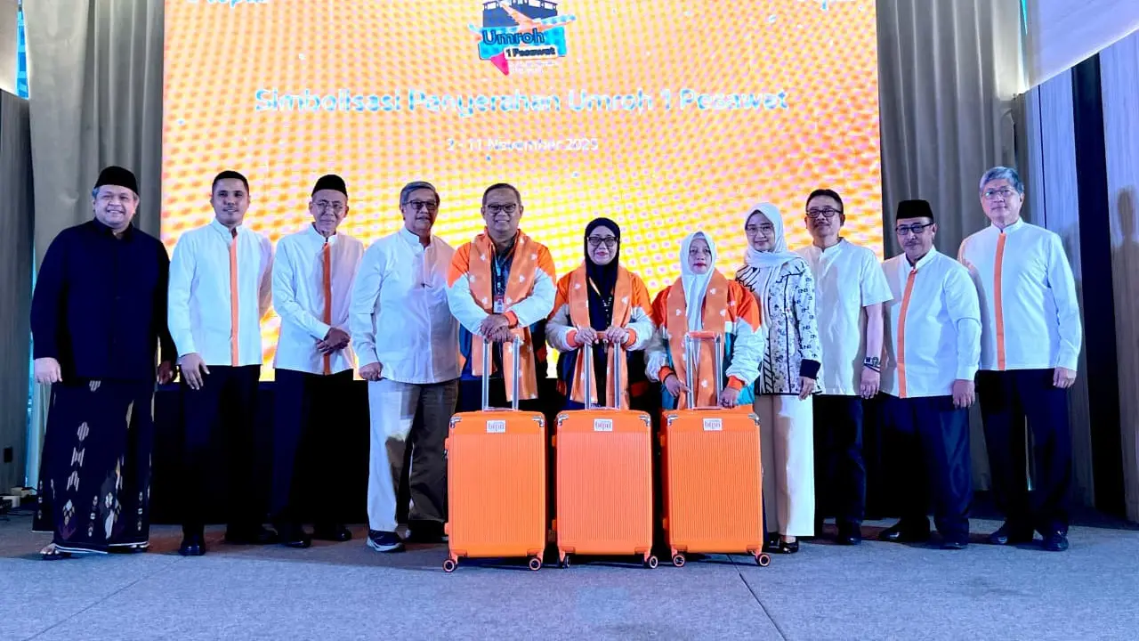 Sebanyak 382 nasabah BTPN Syariah menunaikan ibadah umrah menuju Tanah Suci melalui program Umrah Satu Pesawat. (Dok BTPN Syariah)