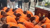 34 tersangka pesta gay di Surabaya. (Liputan6.com/Dian Kurniawan)
