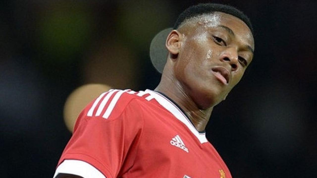 Martial terpilih sebagai pemain terbaik versi PFA