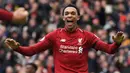 Trent Alexander-Arnold (99 juta euro) - Bek kanan Liverpool yang baru berusia 21 tahun ini mampu tampil apik di seiap laganya. Alexander-Arnold memiliki market value 99 juta euro saat ini. (AFP/Paul Ellis)