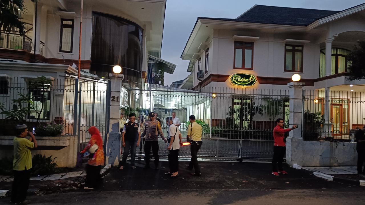 Kondisi Terkini Rumah Duka Titiek Puspa, Jenazah Masih di Rumah Sakit