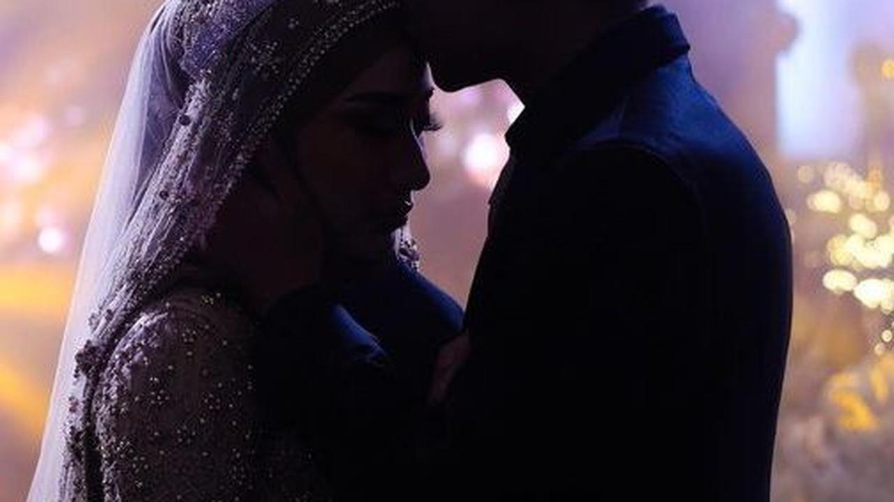 Potret Honeymoon Tengku Anataya Anak Cindy Fatikasari Bersama Suami Tercinta, Romantis Banget!