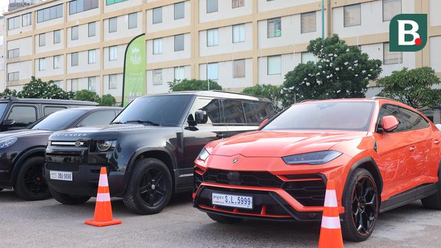 FOTO Mobil di Kamboja