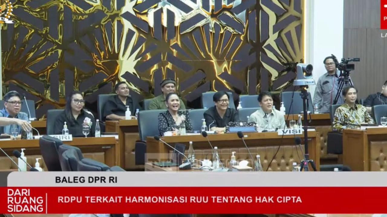 Adu Suara Merdu Ariel Noah Cs di DPR, Armand Maulana Nyeletuk Kalau Semua Nyanyi bisa 10 Menit Lebih Nih