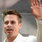 Sejak gugatan cerai yang diajukan Jolie beberapa bulan lalu, hubungan Jolie dan Pitt pun juga mengalami perubahan. Tak hanya dengan Jolie, seperti  yang diketahuin bahwa Brad Pitt tak bisa bertemu anak-anaknya dengan mudah. (AFP/Bintang.com)