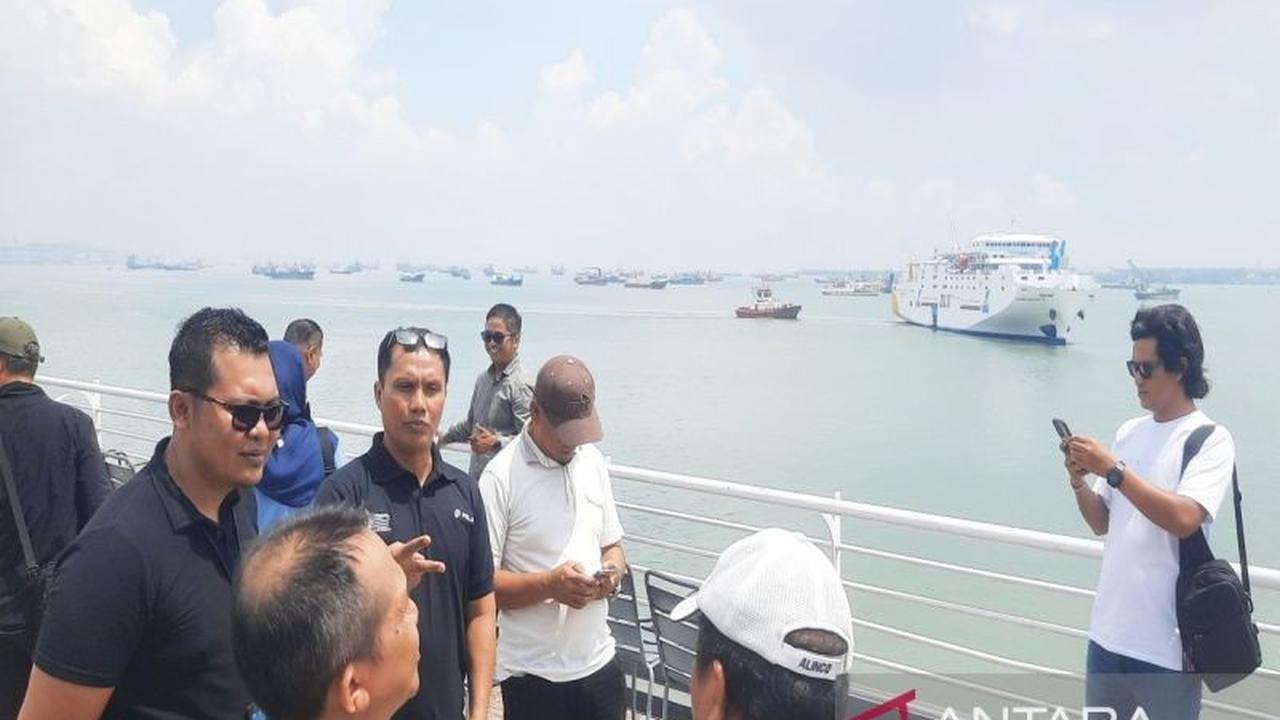 Pelindo Kalimantan Ajak Wartawan Kalsel Tinjau Kemegahan Pelabuhan Tanjung Perak Surabaya