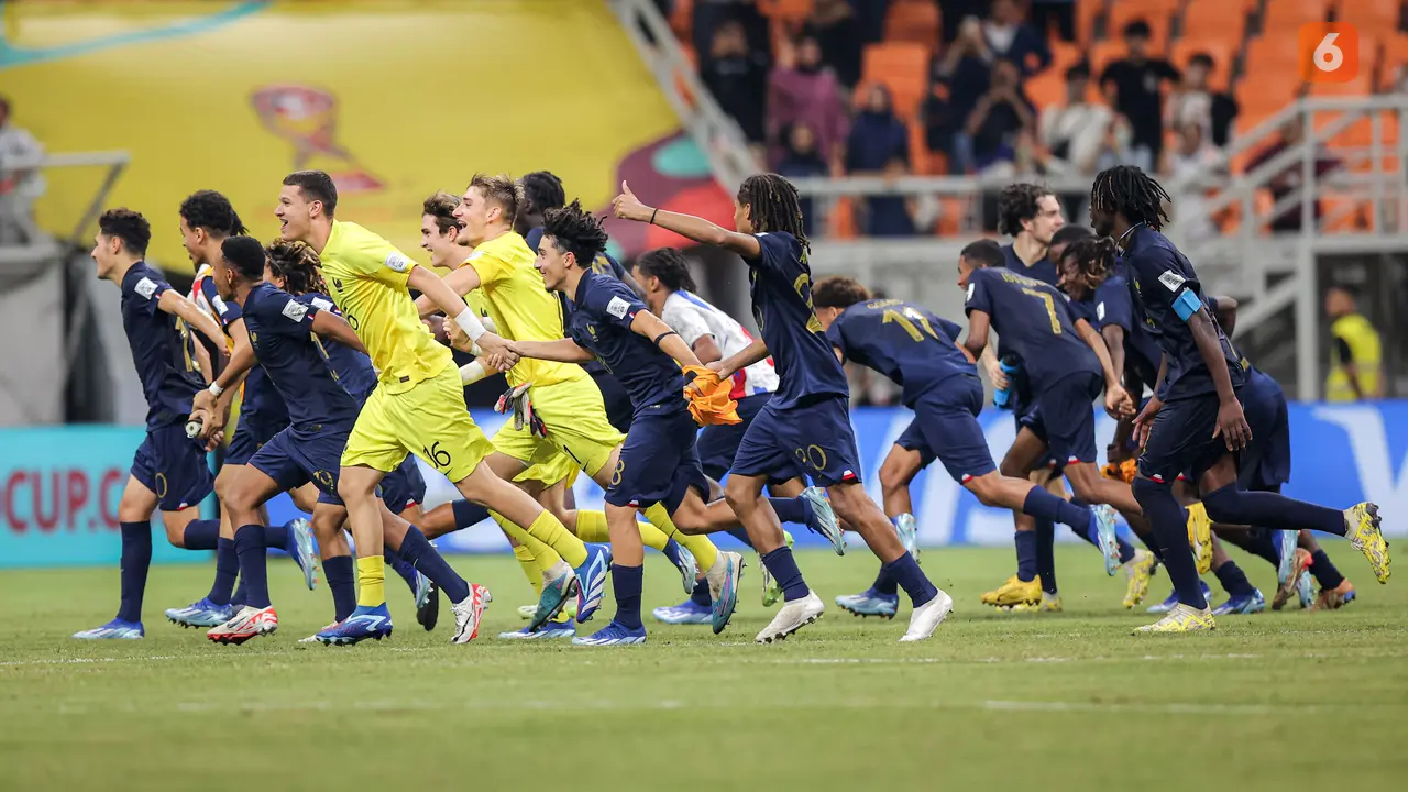 Foto: Ramahnya Kiper Timnas Prancis U-17 setelah Pastikan Les Bleus Puncaki Klasemen Grup E Piala Dunia U-17 2023