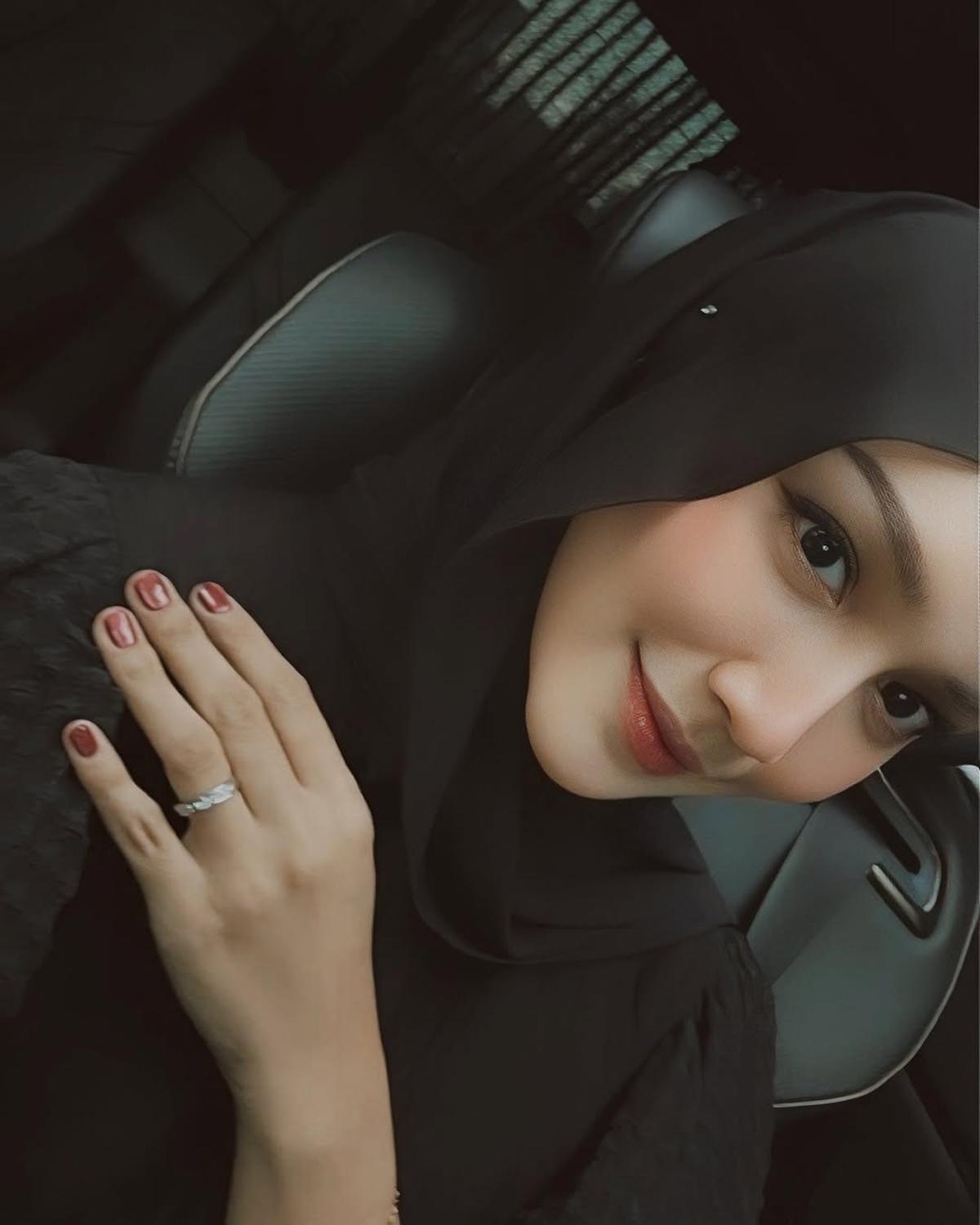 7 Potret Terbaru Melody Prima, Makin Terlihat Cantik dan Bahagia Setelah Menikah