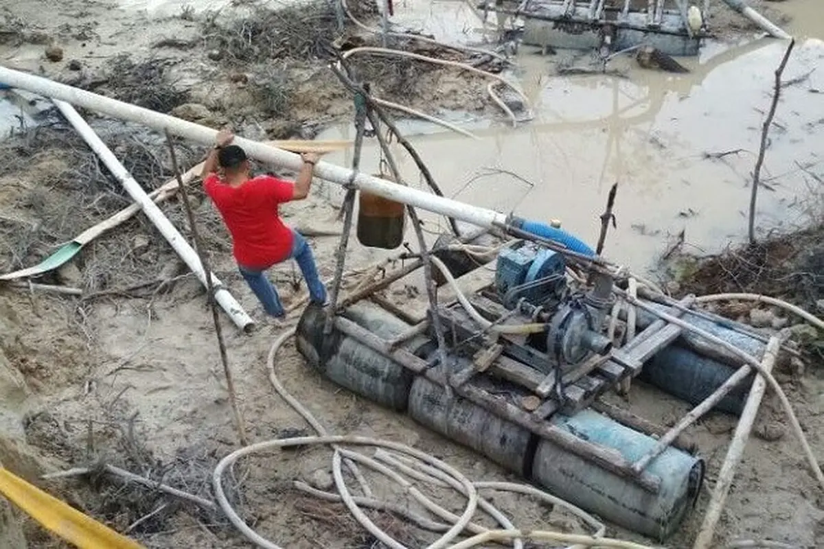 Penambangan Emas Liar Jambi