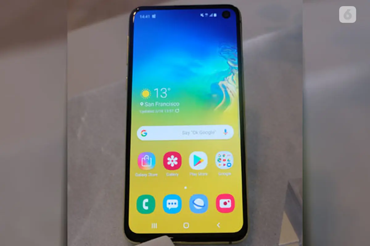 Samsung Galaxy S10e. Liputan6.com/Andina Librianty