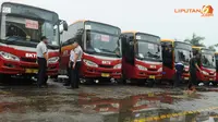Bus Terintegrasi Busway Beroperasi, Sopir Angkot Demo Jokowi