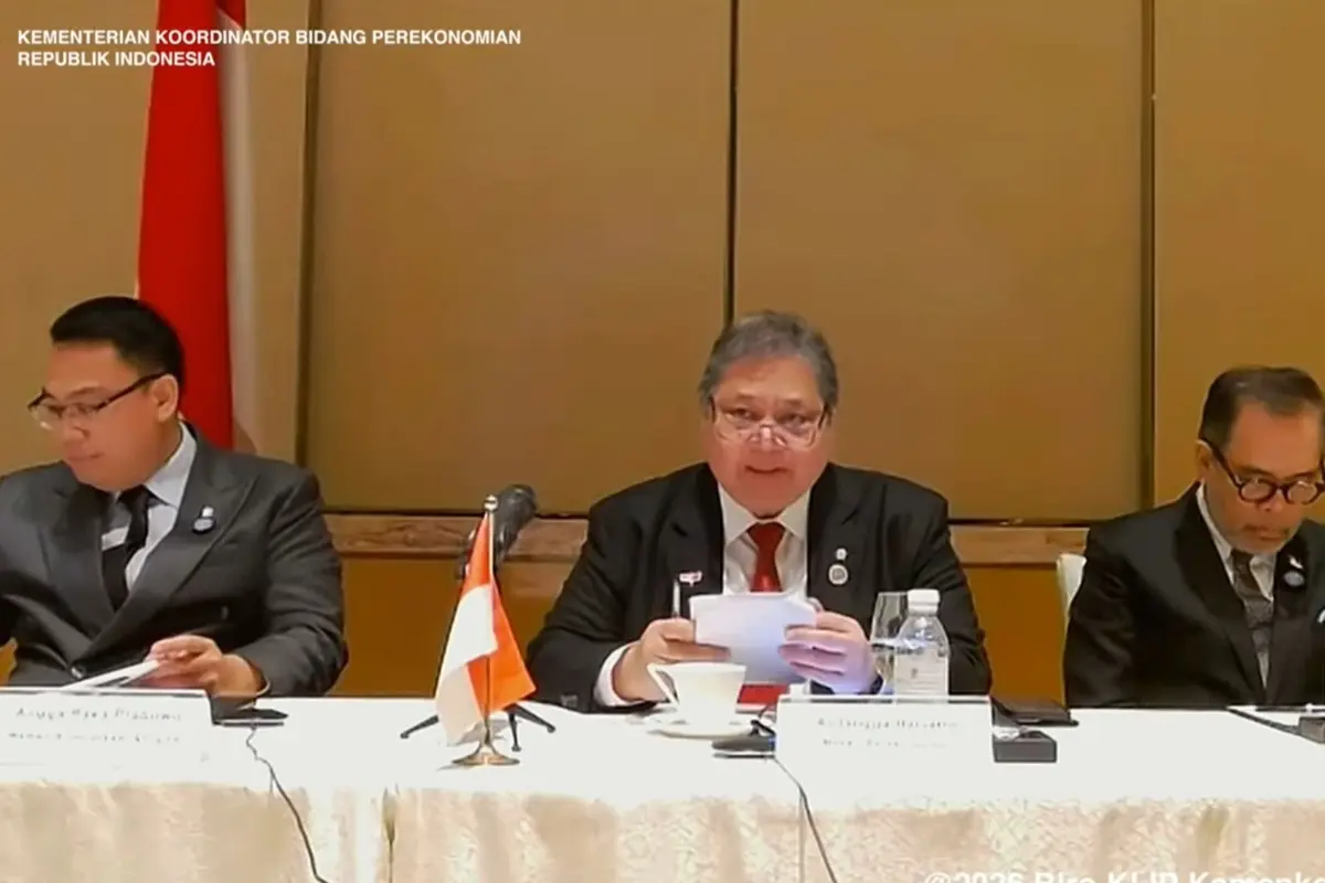 Menteri Koordinator Bidang Perekonomian, Airlangga Hartarto dalam konferensi pers daring, Jumat (17/7/2026) malam. (Liputan6.com/Arief)