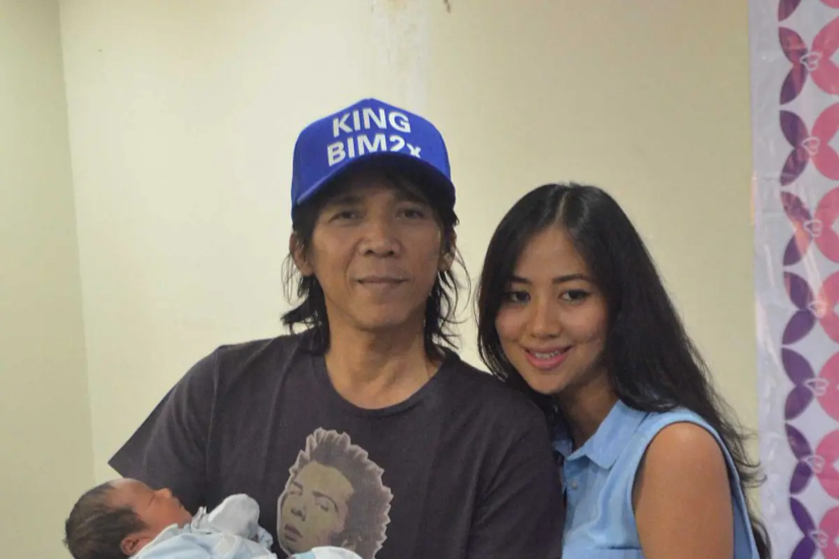 [Bintang] Bimbim Slank dan keluarga