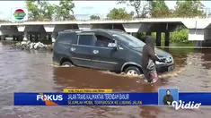 Perbarui informasi Anda bersama Fokus edisi (07/11) dengan beberapa topik pilihan sebagai berikut, Banjir Bandang Terjang Bandung Barat, Pencarian Korban Banjir Bandang Dihentikan, Lezatnya Sajian Ayam Asap.