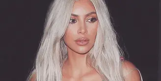 Kim Kardashian diberkahi anak ketiga pada awal tahun 2018. Sejak kelahirannya, Chicago West pun sudah menjadi perbincangan. (instagram/kimkardashian)