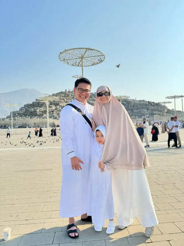 7 Potret Acha Septriasa Jalani Ramadhan dengan Ibadah Umrah