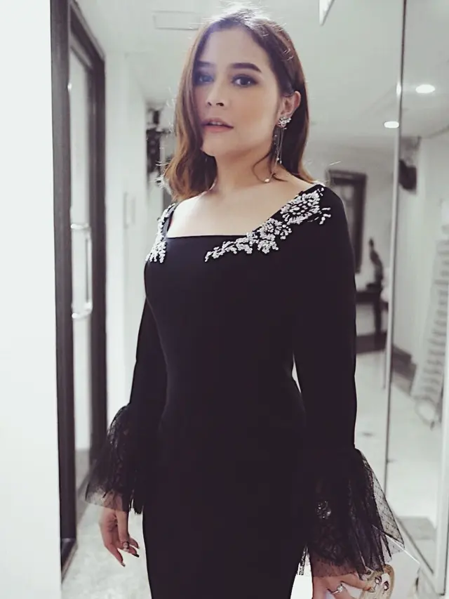 [Bintang] Prilly Latuconsina