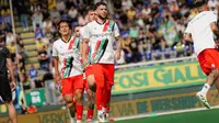 Calvin Verdonk menjalani pemanasan sebelum berlaga melawan Fortuna Sittard dalam laga pekan keempat Eredivisie 2025/2026, Minggu (31/8/2025). (Dok. NEC Nijmegen).