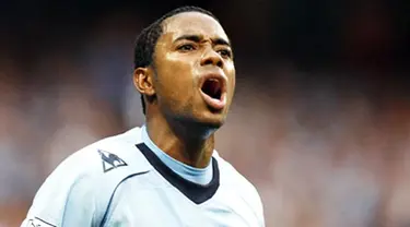 Manchester City&#039;s Brazilian forward Robinho shouts during their English Premier League football match against Chelsea at The City of Manchester Stadium in Manchester on September 13, 2008. AFP PHOTO/ADRIAN DENNIS