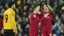 Liverpool mampu menyamakan skor 1-1 pada menit ke-40. Darwin Nunez berhasil menyambar umpan yang dikirimkan Trent Alexander-Arnold lewat sontekan yang tak mampu dijangkau Matija Sarkic. Skor 1-1 bertahan hingga babak pertama usai. (AP Photo/Jon Super)