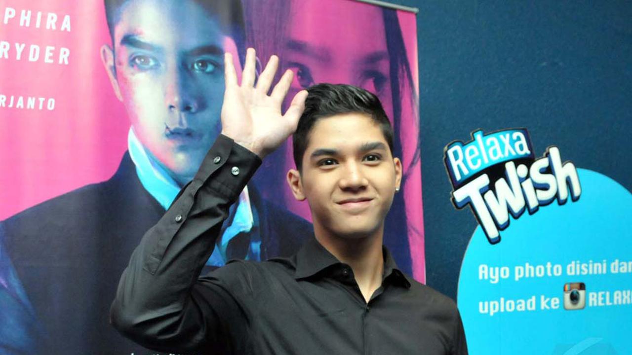 Al Ghazali Pengin Ahmad Dhani dan Maia Kumpul Lagi