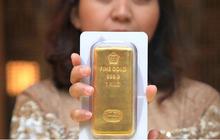 Harga Emas Antam Anjlok Rp7.000, Kini Bisa Dibeli Rp1,39 Juta per Gram