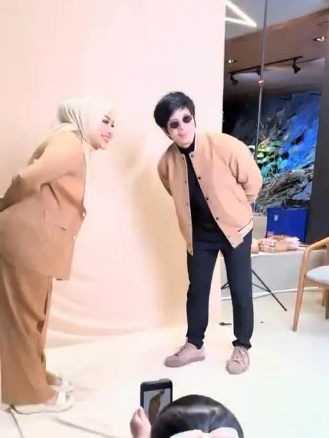 Sibuk Sendiri Bak Profesional, Begini Gemasnya Tingkah Ameena Jadi