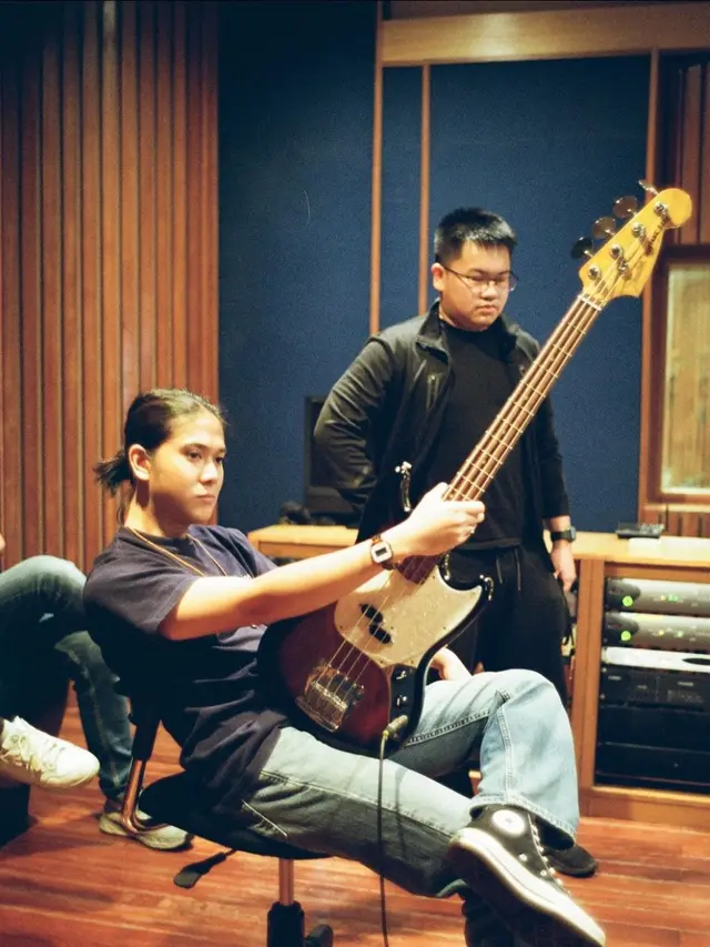 Iqbal Ramadhan Kembali Bermusik