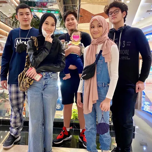 Tak Sedarah, Ini 6 Potret Anak Perempuan Lyra Virna dan Fadlan Sering Disebut Kembar
