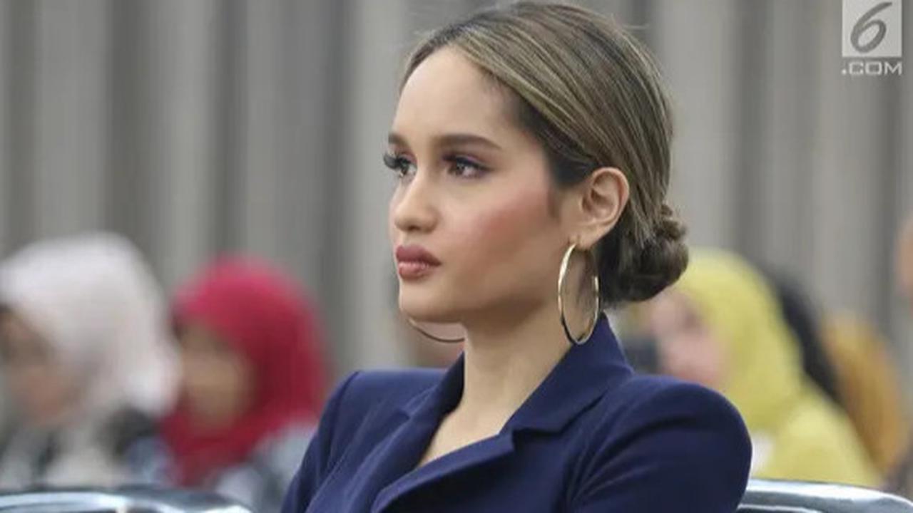 Cinta Laura Buka Suara Kala Keindahan Raja Ampat Terancam Punah Akibat Tambang Nikel