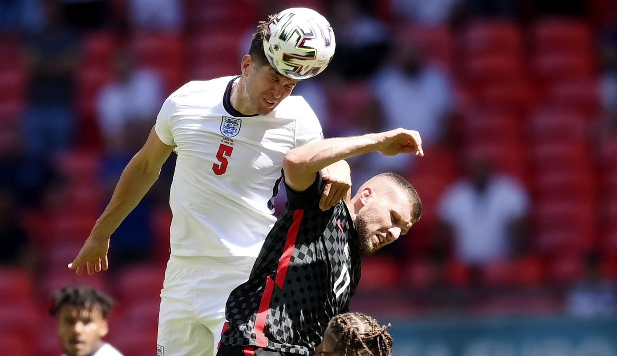 John Stones - Pemain bertahan Manchester City ini nasibnya tak jauh dengan Harry Maguire. Bek andalan Pep Guardiola ini juga gagal di dua final ajang Eropa. (Foto:AP/Laurence Griffiths, Pool)