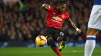 2. Fred – Kesalahan dalam pembelian pemain berimbas kepada tidak terpakainya talenta macam Fred di skuad Manchester United. Sejak awal Mourinho menginginkan pemain yang berada di spot gelandang dan bek tengah. (AFP/Paul Ellis)