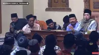 Hari dan Ayahnya yang Buta (Tangkap Layar YouTube Santri Mbeling / Khazim Mahrur)